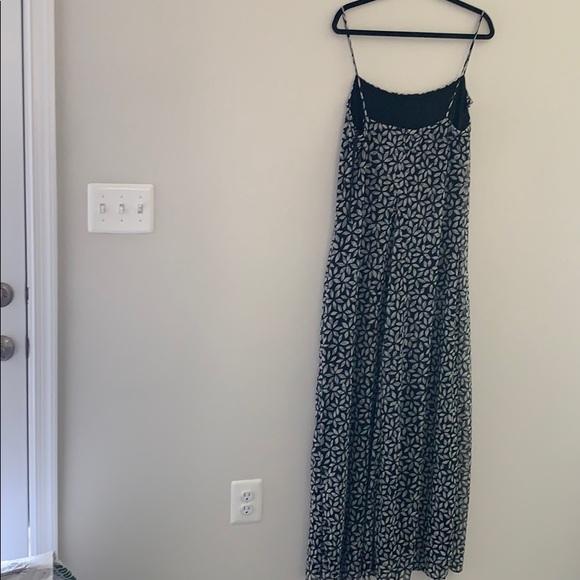 Dress - Picture 3 of 5